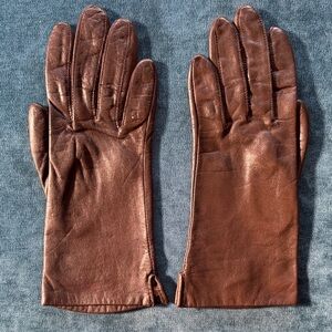 Elegant Brown Leather Gloves